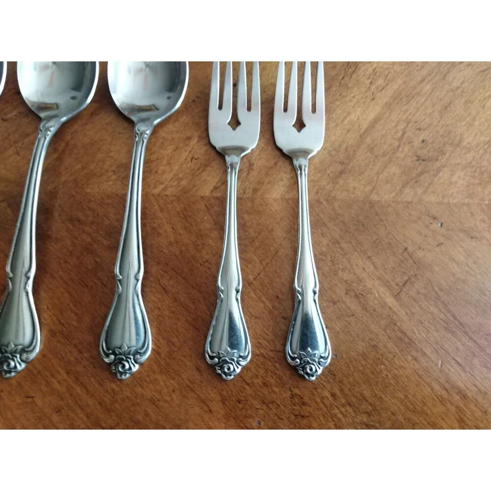 1881 Rogers Oneida Ltd Arbor Rose True Rose Stainless: Lot 7 Table Spoon + Fork